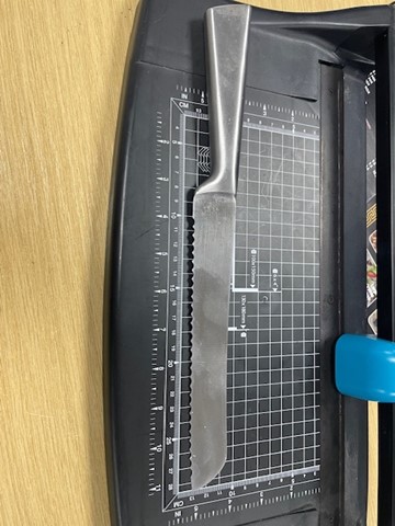 knife.jpg